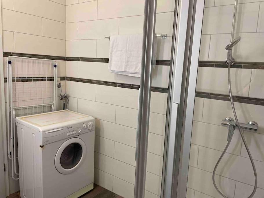 Proche Lausanne: Studio Bien Equipe Apartman Prilly Kültér fotó